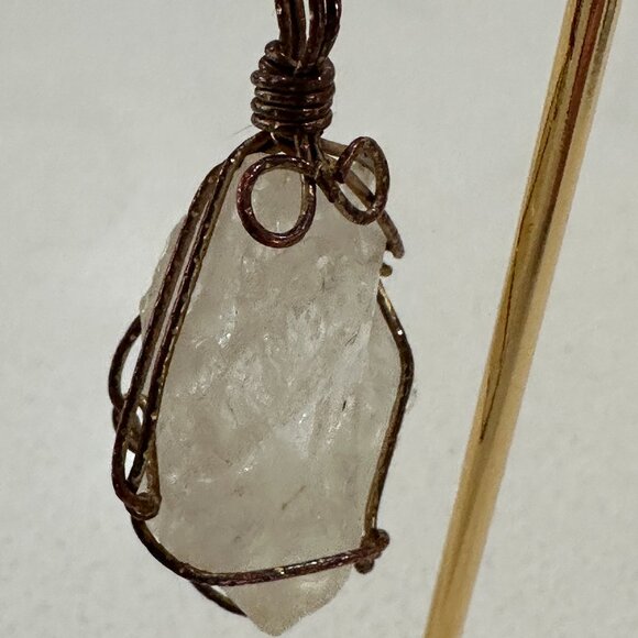 Artisan Vintage Wired Wrapped Clear Quartz Pendant - Picture 6 of 7